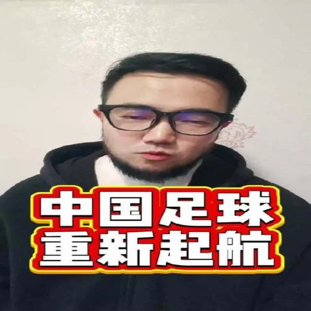 李诗沣全力争夺羽毛球赛事四强